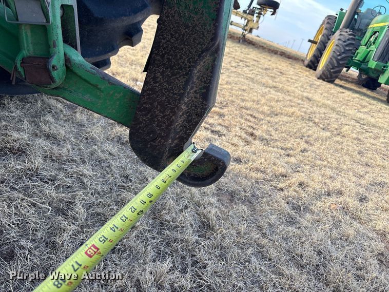 image for item FC2171 2003 John Deere 8120 HFWD tractor