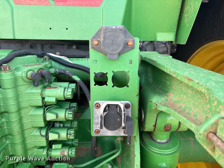 image for item FC2171 2003 John Deere 8120 HFWD tractor