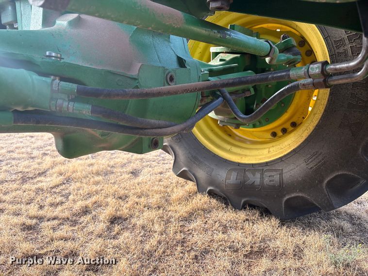 image for item FC2171 2003 John Deere 8120 HFWD tractor