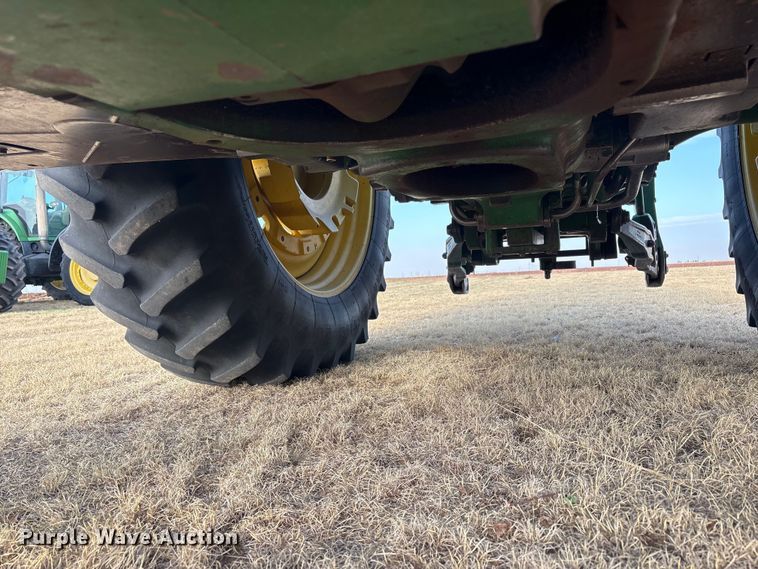 image for item FC2171 2003 John Deere 8120 HFWD tractor