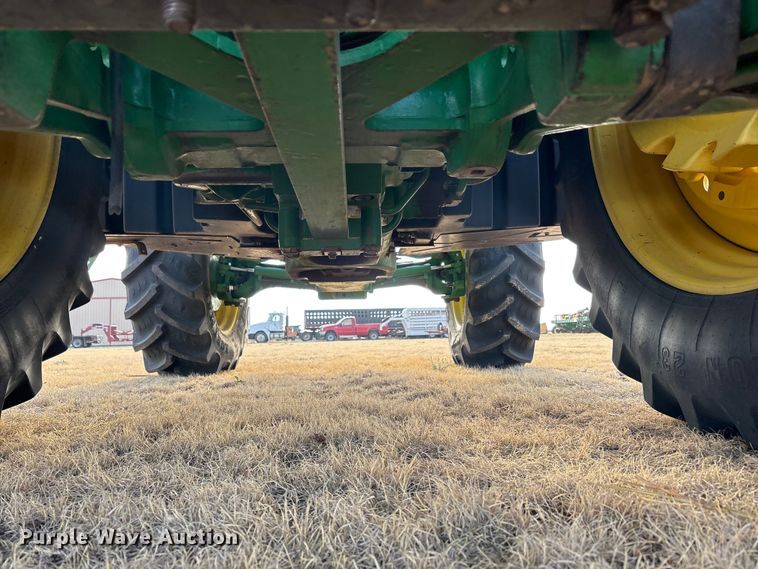 image for item FC2171 2003 John Deere 8120 HFWD tractor