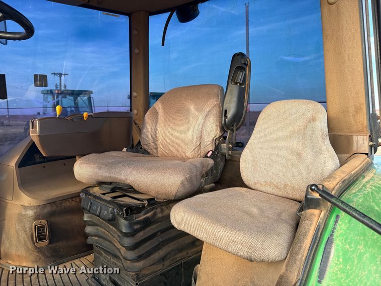 image for item FC2171 2003 John Deere 8120 HFWD tractor