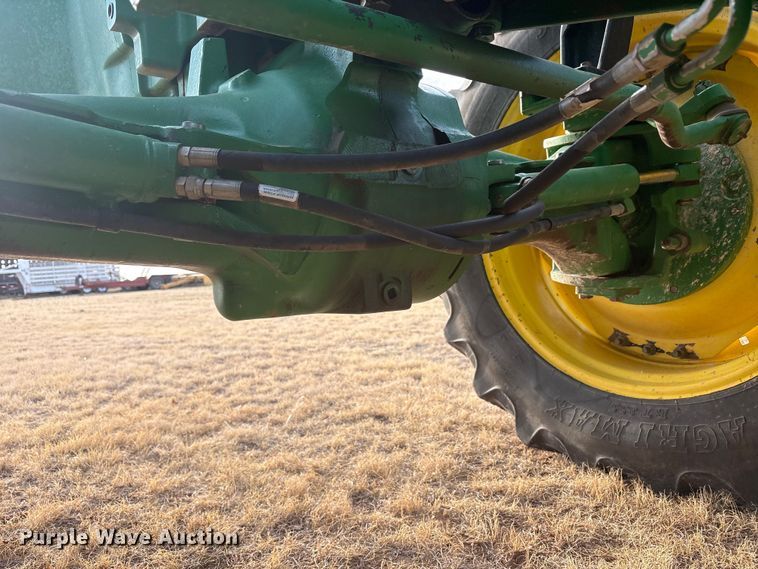 image for item FC2172 2002 John Deere 8120 HFWD tractor