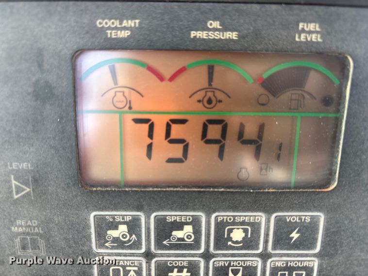 image for item FC2172 2002 John Deere 8120 HFWD tractor