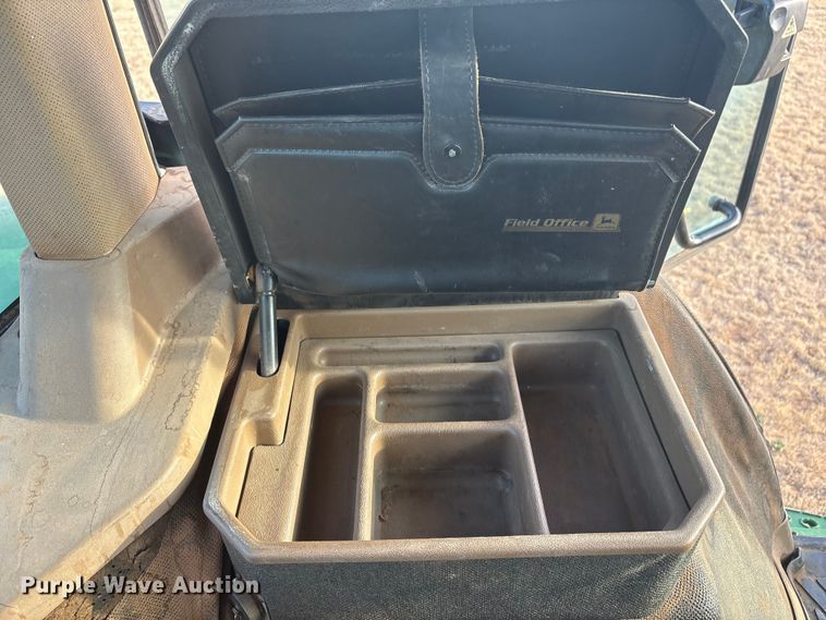 image for item FC2172 2002 John Deere 8120 HFWD tractor