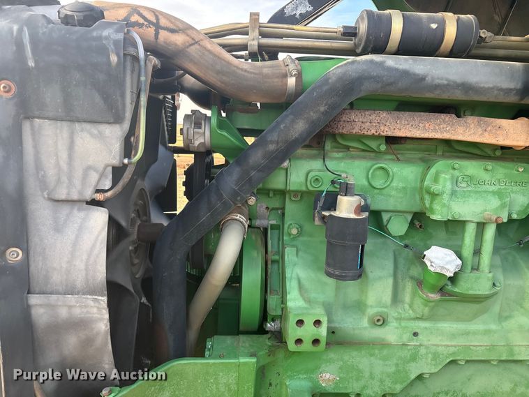 image for item FC2172 2002 John Deere 8120 HFWD tractor