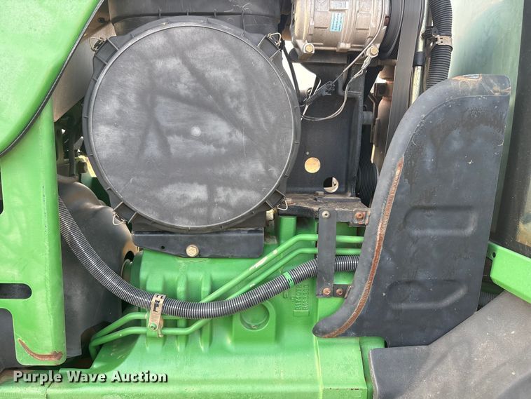 image for item FC2172 2002 John Deere 8120 HFWD tractor