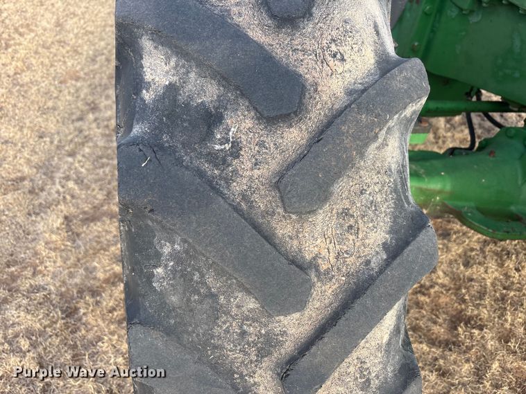 image for item FC2172 2002 John Deere 8120 HFWD tractor