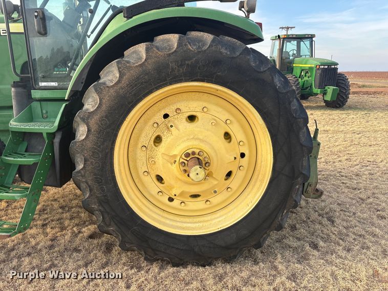 image for item FC2172 2002 John Deere 8120 HFWD tractor