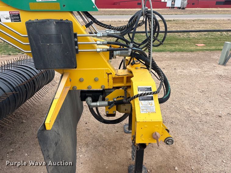 image for item FC2199 OXBO 2334 hay merger