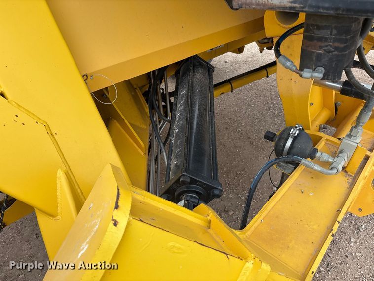 image for item FC2199 OXBO 2334 hay merger