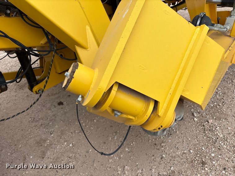 image for item FC2199 OXBO 2334 hay merger