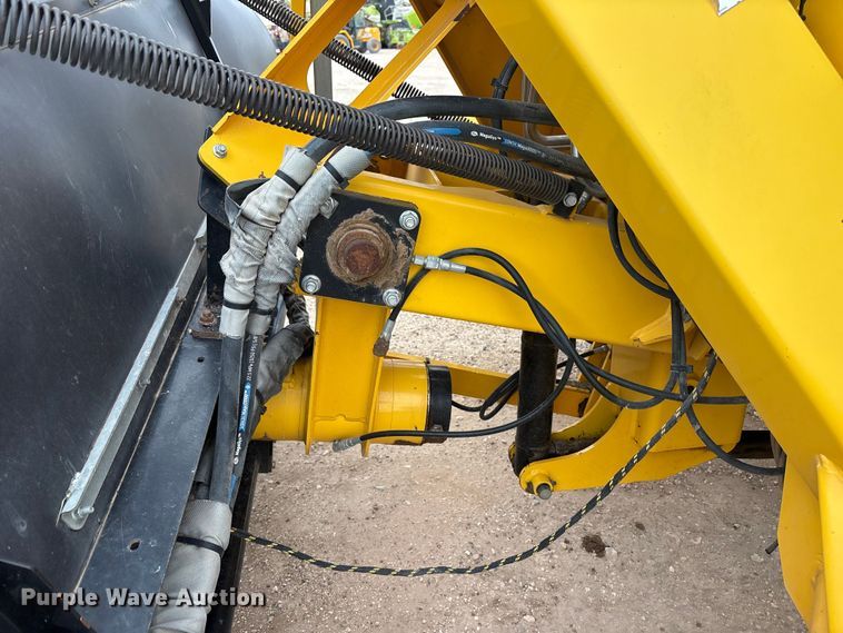 image for item FC2199 OXBO 2334 hay merger