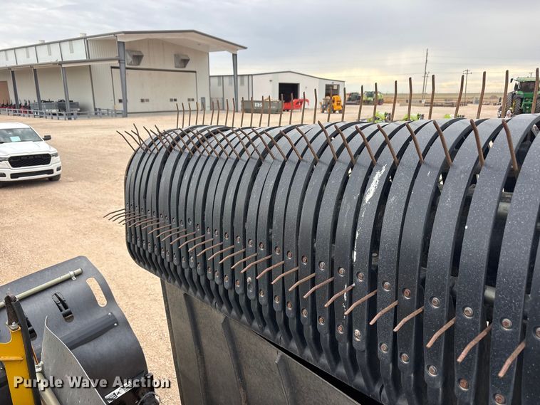 image for item FC2199 OXBO 2334 hay merger