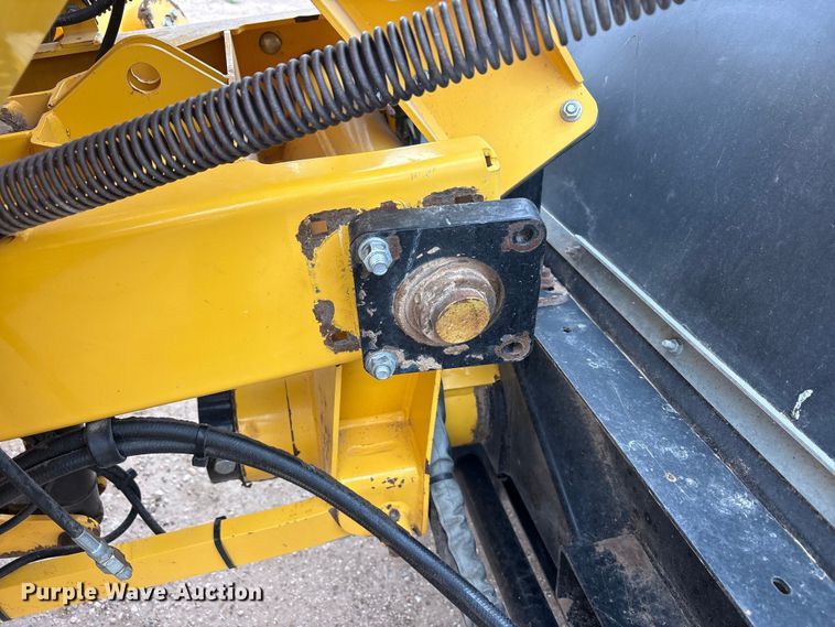 image for item FC2199 OXBO 2334 hay merger