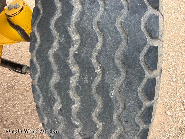 image for item FC2199 OXBO 2334 hay merger