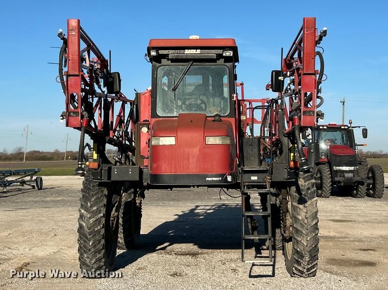 image for item FC5274 2003 Case IH Patriot SPX3200 sprayer