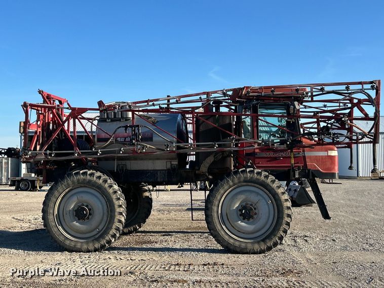 image for item FC5274 2003 Case IH Patriot SPX3200 sprayer