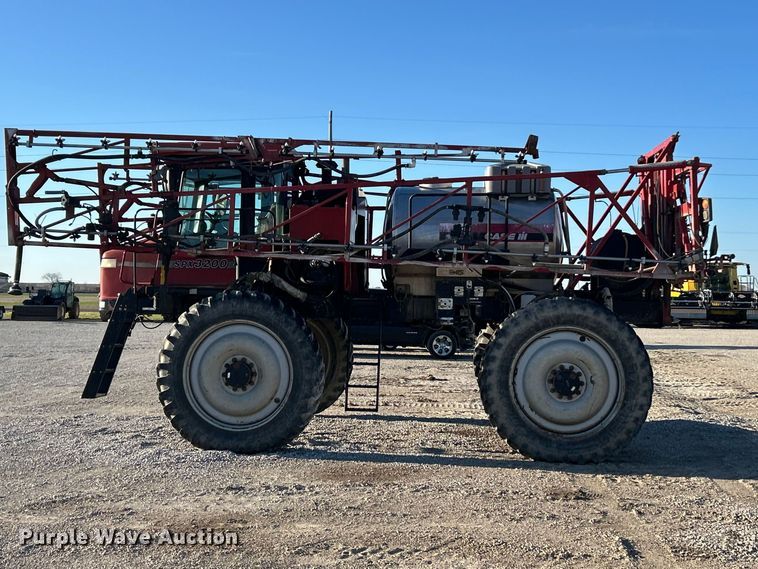 image for item FC5274 2003 Case IH Patriot SPX3200 sprayer