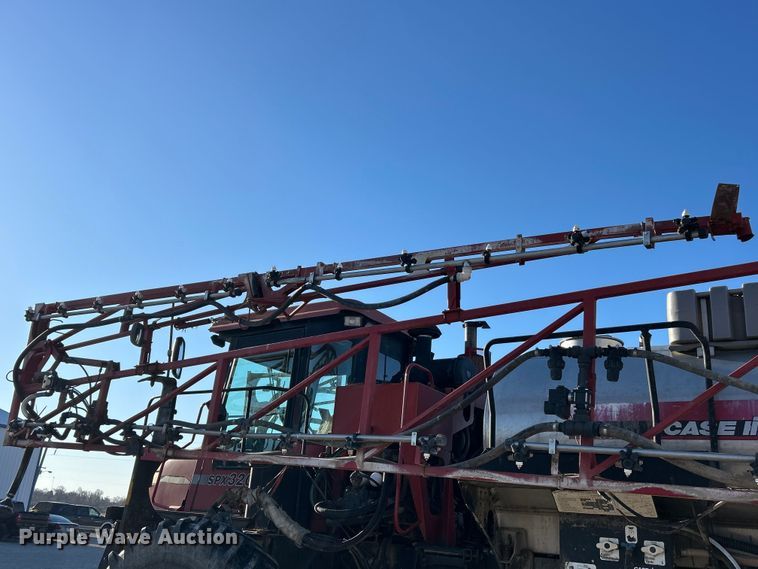 image for item FC5274 2003 Case IH Patriot SPX3200 sprayer
