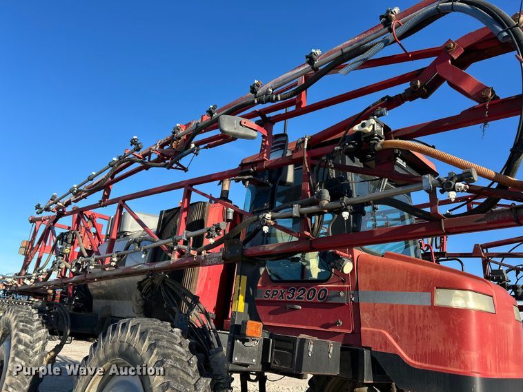image for item FC5274 2003 Case IH Patriot SPX3200 sprayer