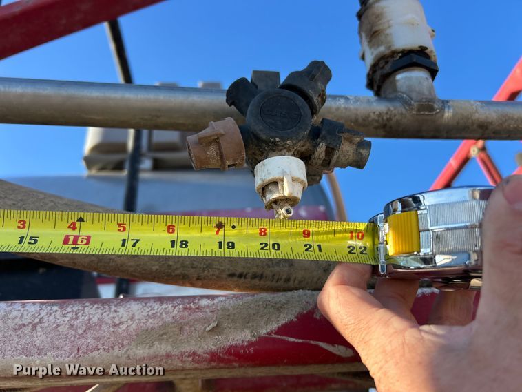 image for item FC5274 2003 Case IH Patriot SPX3200 sprayer