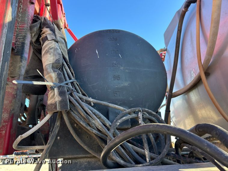 image for item FC5274 2003 Case IH Patriot SPX3200 sprayer