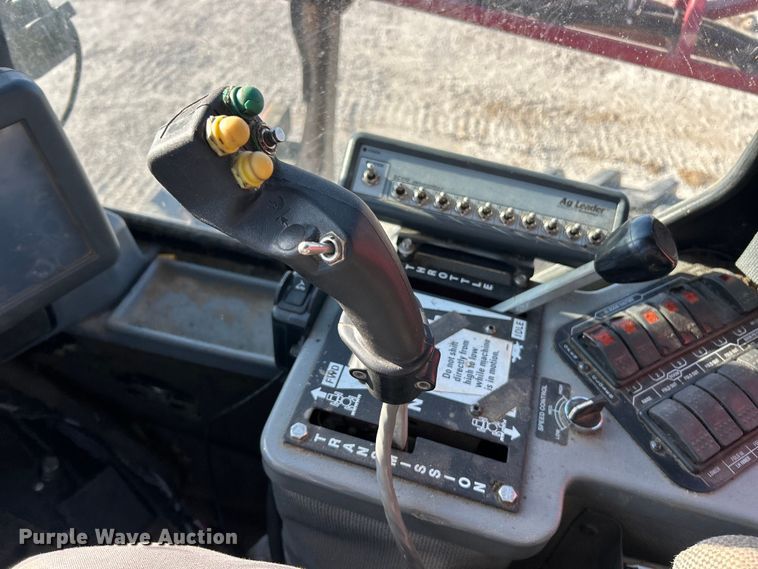 image for item FC5274 2003 Case IH Patriot SPX3200 sprayer