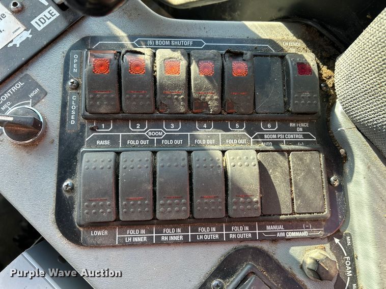 image for item FC5274 2003 Case IH Patriot SPX3200 sprayer