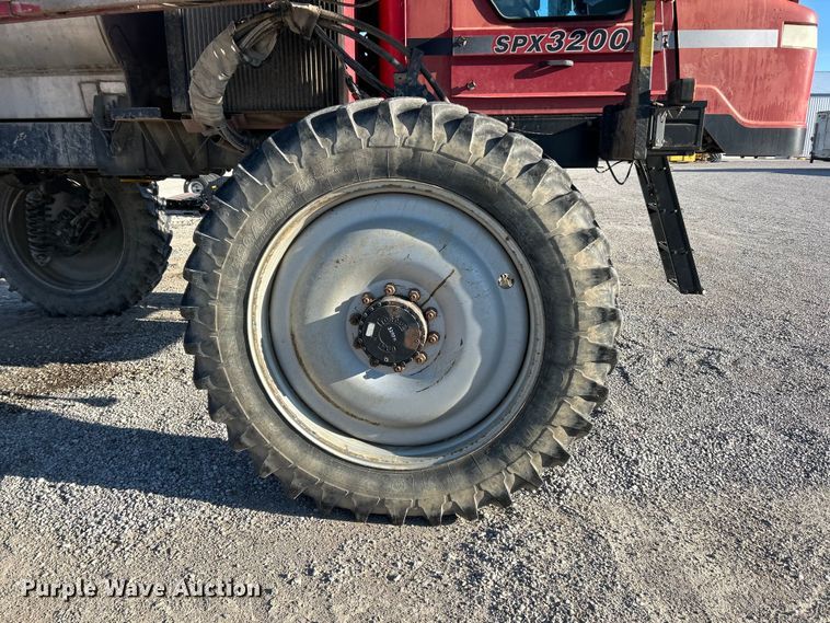 image for item FC5274 2003 Case IH Patriot SPX3200 sprayer