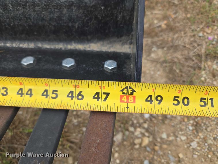 image for item FH6556 Mahindra rake