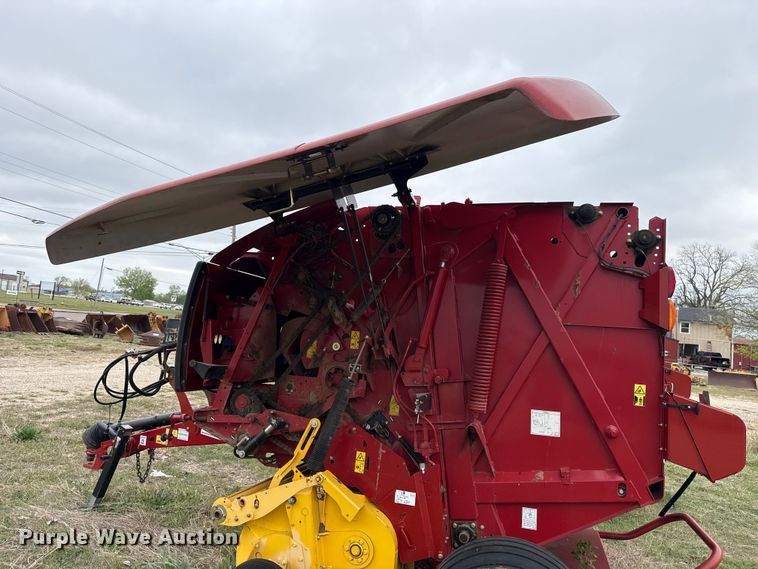 image for item FH6569 2020 New Holland Roll-Belt 450 round baler