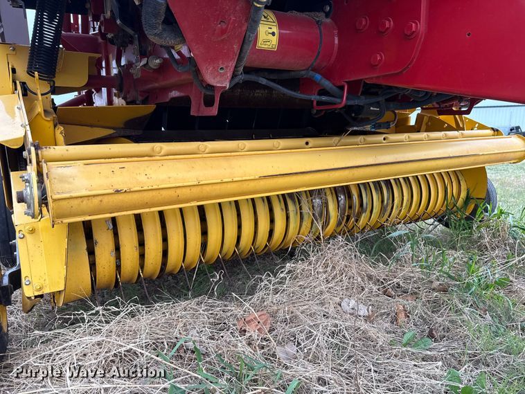 image for item FH6569 2020 New Holland Roll-Belt 450 round baler
