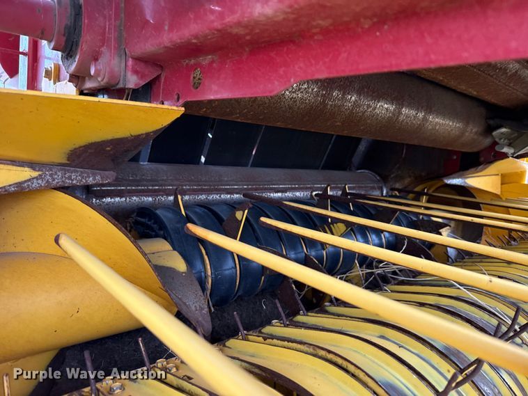 image for item FH6569 2020 New Holland Roll-Belt 450 round baler