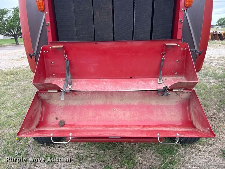 image for item FH6569 2020 New Holland Roll-Belt 450 round baler