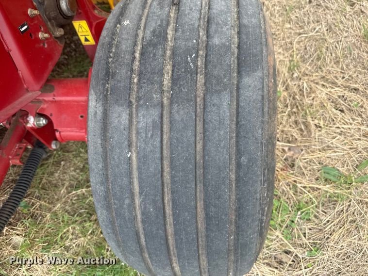 image for item FH6569 2020 New Holland Roll-Belt 450 round baler