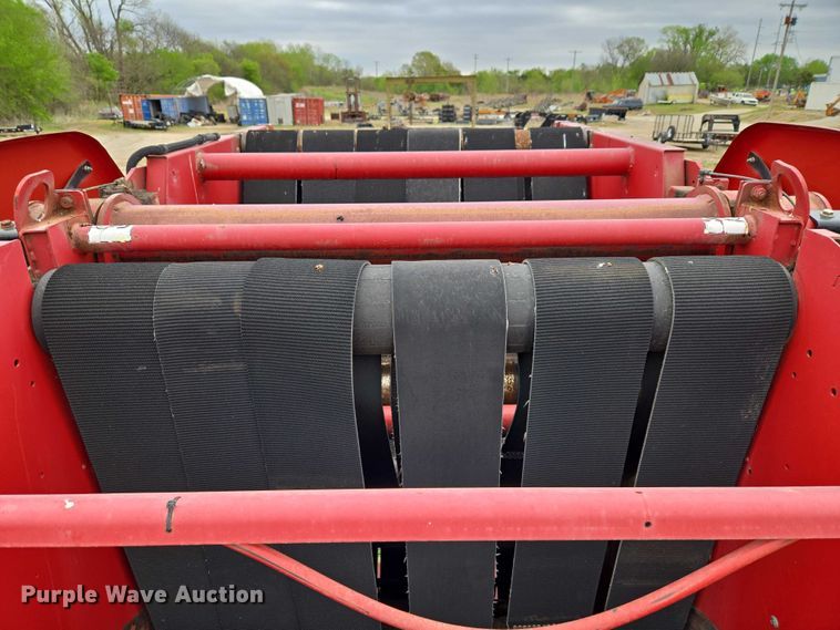 image for item FH6570 2015 New Holland Roll Belt 460 round baler