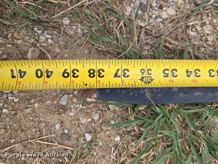 image for item FH6587 Approximately 12 Spring Creek Products bale spears