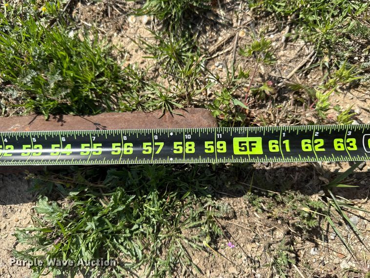 image for item FH6589 New Holland 80 hay bale spear