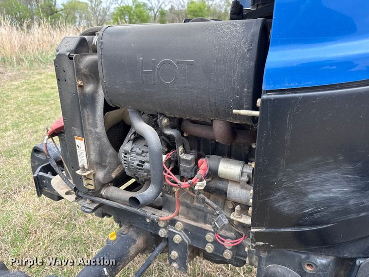 image for item FH6590 New Holland TC29D MFWD tractor