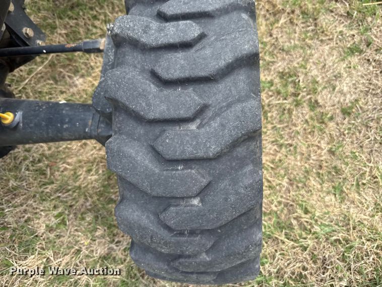 image for item FH6590 New Holland TC29D MFWD tractor