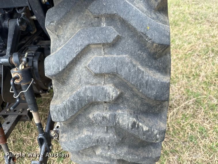 image for item FH6590 New Holland TC29D MFWD tractor