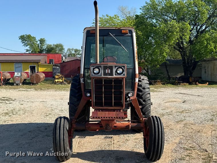 image for item FH6591 1979 International Harvester F1086 tractor