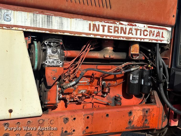image for item FH6591 1979 International Harvester F1086 tractor