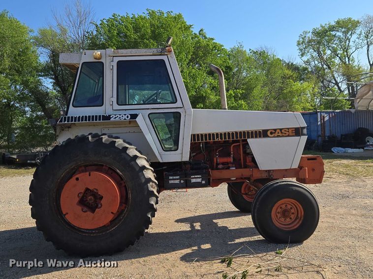 image for item FH6592 Case 2290 tractor