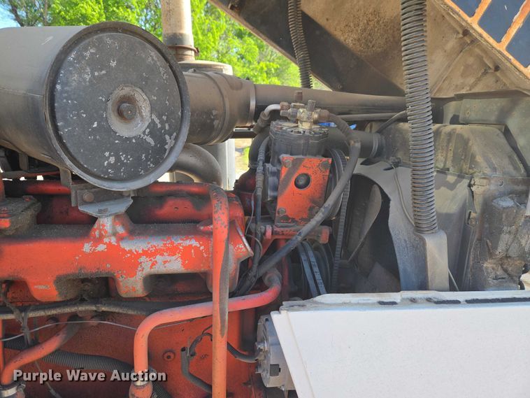 image for item FH6592 Case 2290 tractor