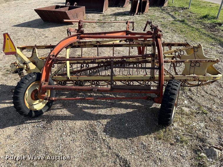 image for item FH6596 New Holland 256 hay rake