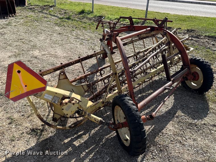 image for item FH6596 New Holland 256 hay rake