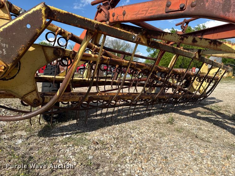 image for item FH6596 New Holland 256 hay rake