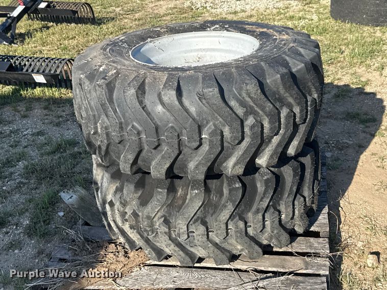 image for item FH6608 (2) Carlisle Trac Chief 15-19.5 tires and wheels